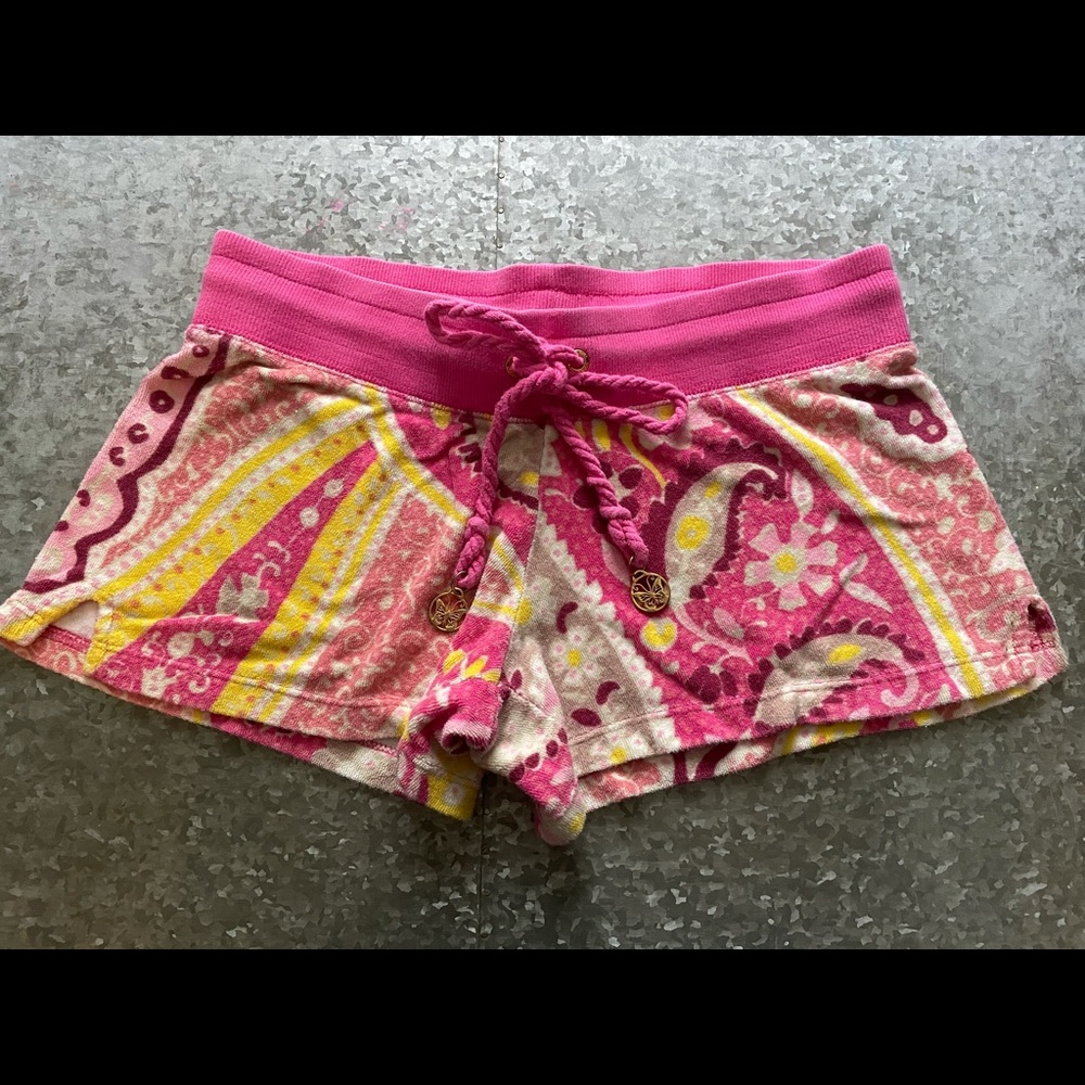 Juicy shorts